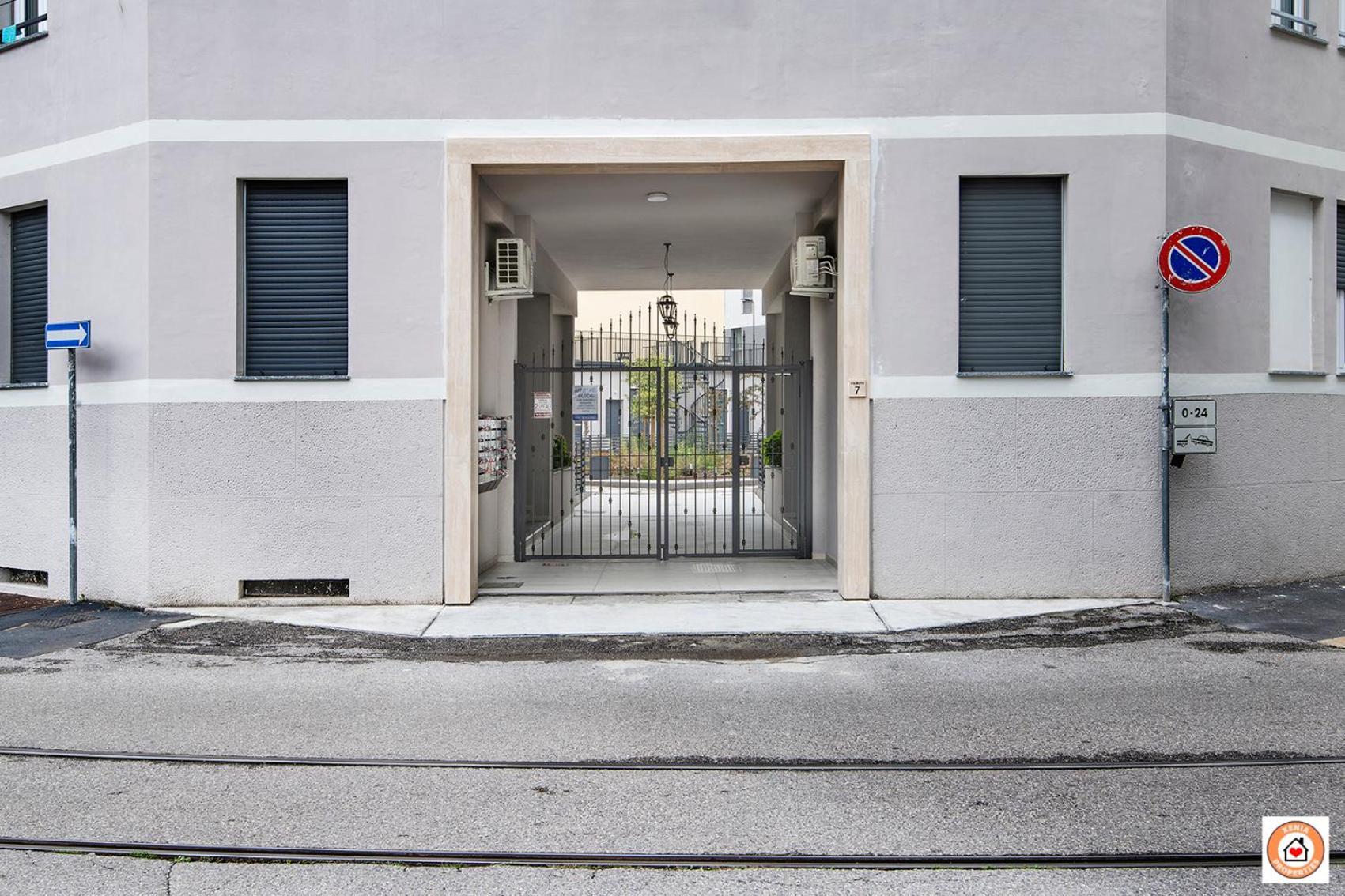 Apartamento Borgo Milanese - Bocconi 15 Minuti Exterior foto